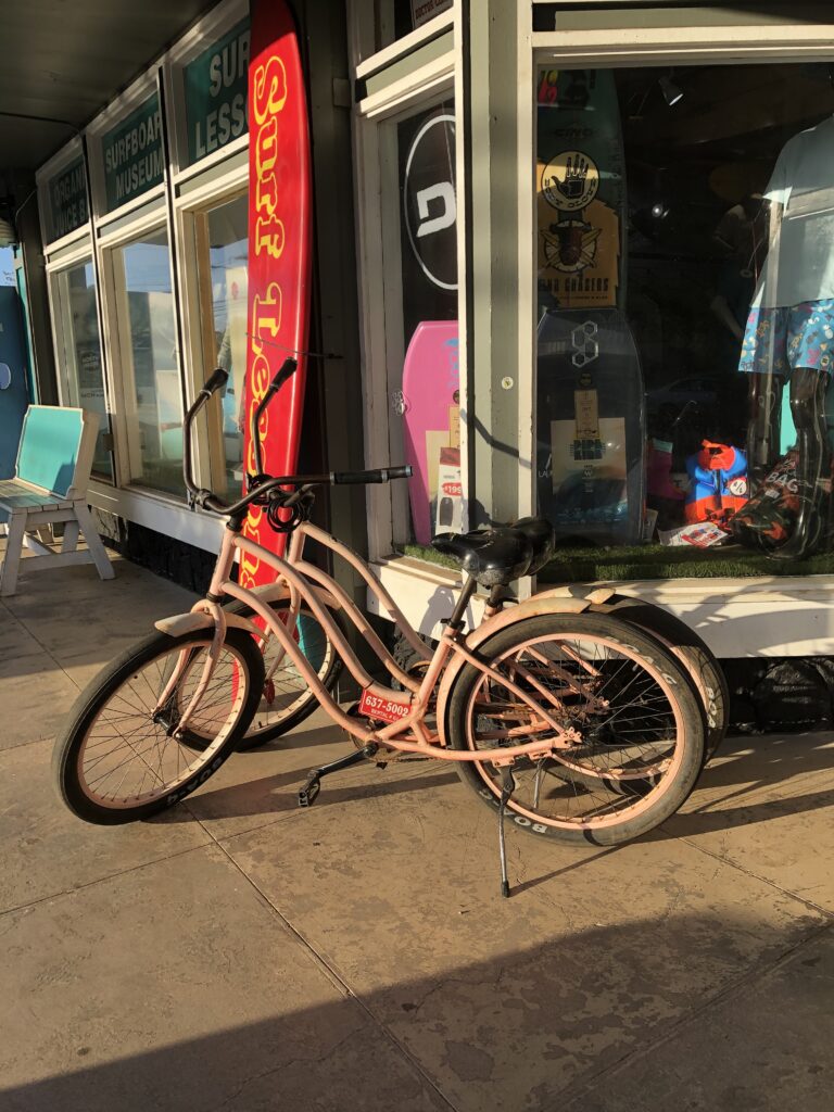 Rent a bike to get around Haleiwa town. Just be careful of the traffic. 