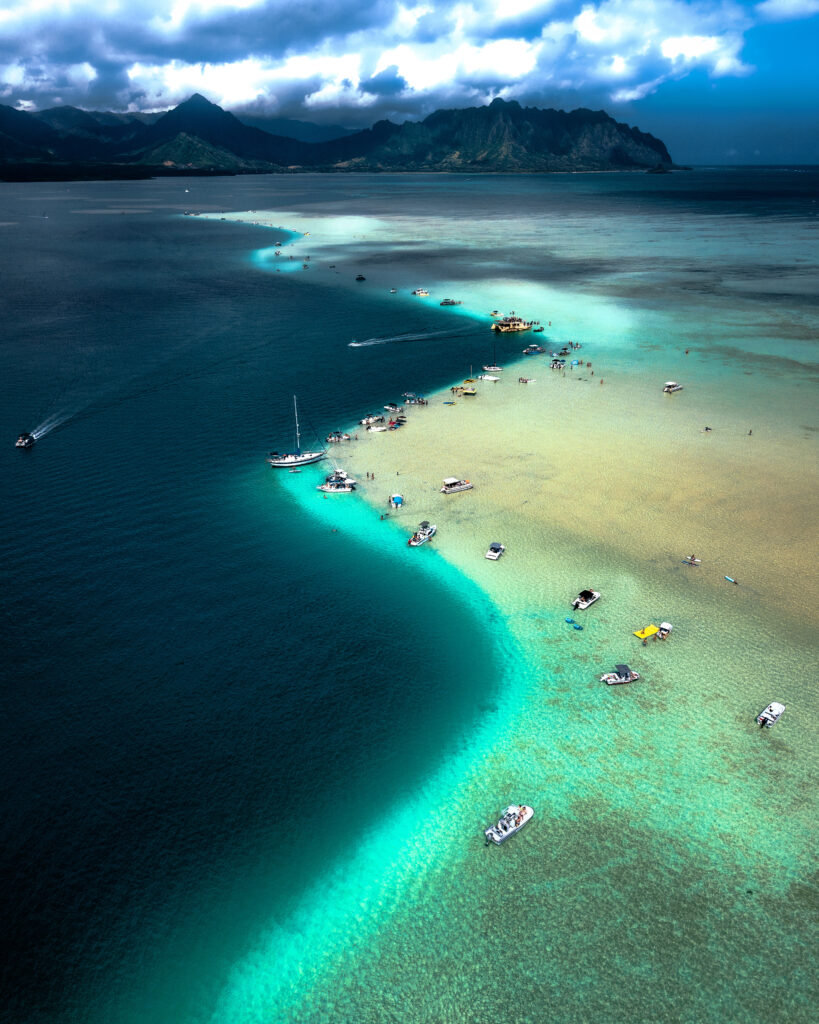 The perfect conditions for the Kaneohe Sandbar are hard to obtain. If you're lucky and the stars are aligned, you should make this one of the things to do while on Oahu. 