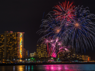 Hilton Hawaiian Village Fireworks